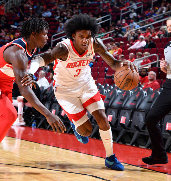 星空体育官方网站利物浦训练开放日，清晨手感冰凉引欢呼，法国杯在即，赛季目标并未改变的简单介绍