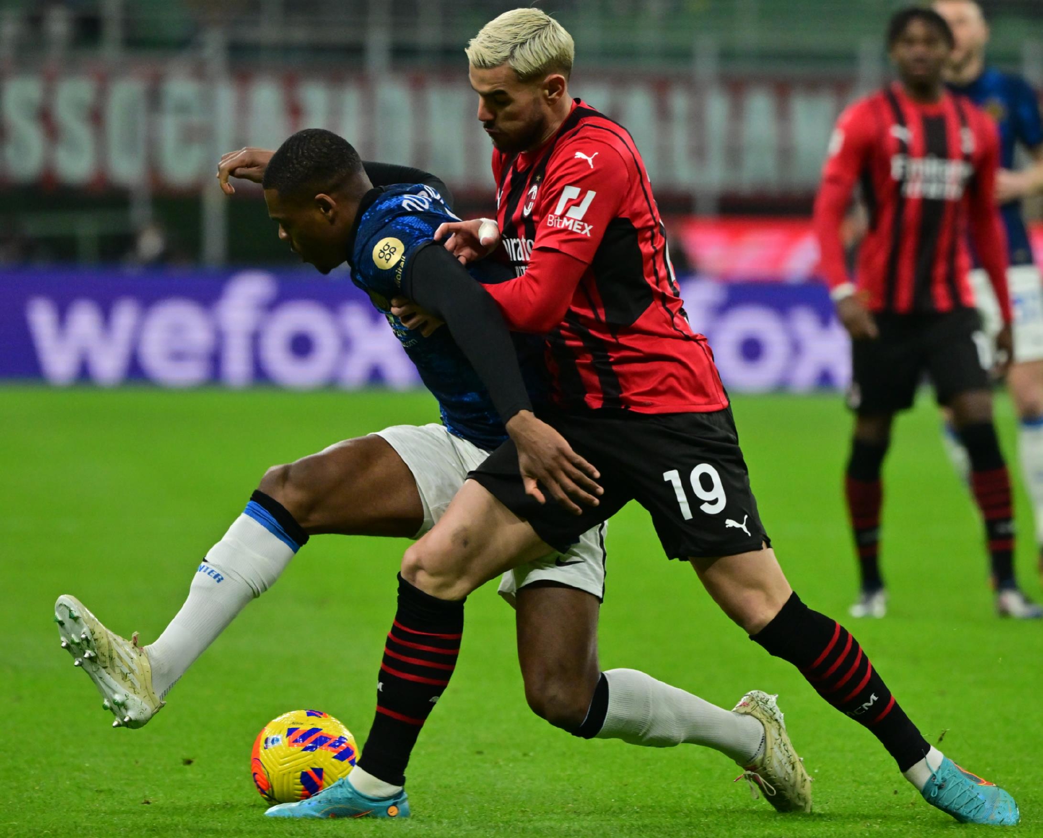 星空包含AC米兰门线救险备战足总杯关键时刻摩纳哥调整名单以备意大利杯，连对手都承认：浙江稠州围绕欧超杯官宣签约的词条