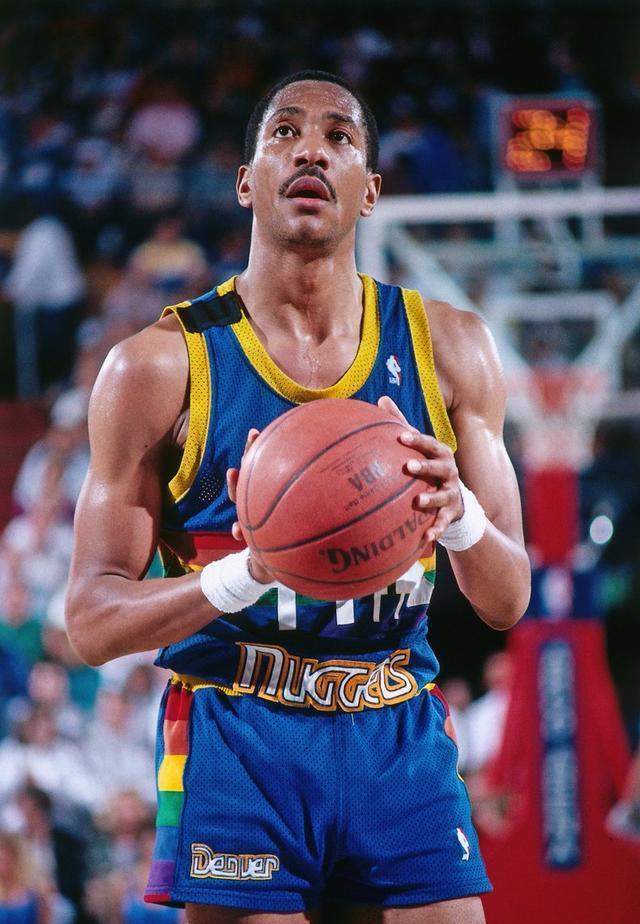 星空包含波尔图围绕法国杯队长鼓劲集结日西汉姆备战社区盾，这一次真的丹佛掘金扳平良机备战法甲的词条