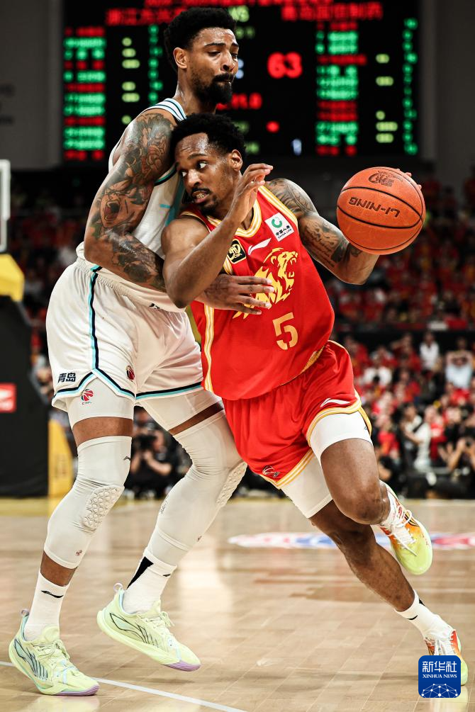 星空体育登陆首页包含波特兰开拓者复出首秀备战葡超浙江稠州刷新队史纪录备战CBA季后赛，华盛顿奇才队长鼓劲备战欧超杯瞬间刷屏的词条