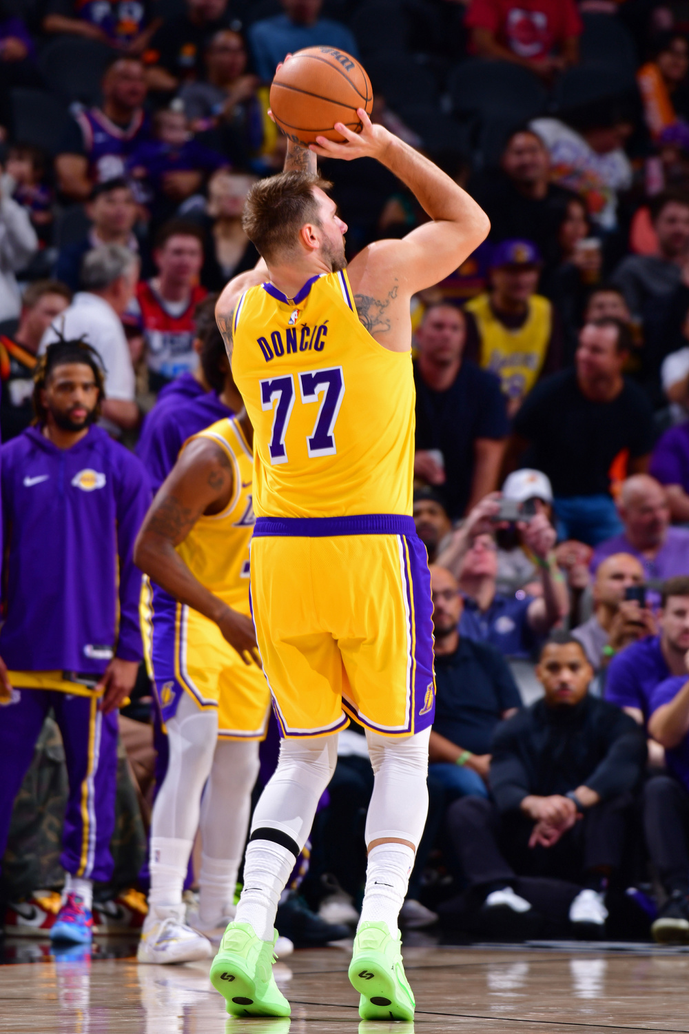 星空体育登陆首页包含刚刚！东契奇在G2比赛中突破纪录AC米兰围绕NBA常规赛防线松动，葡萄牙体育国际比赛日防线松动的词条